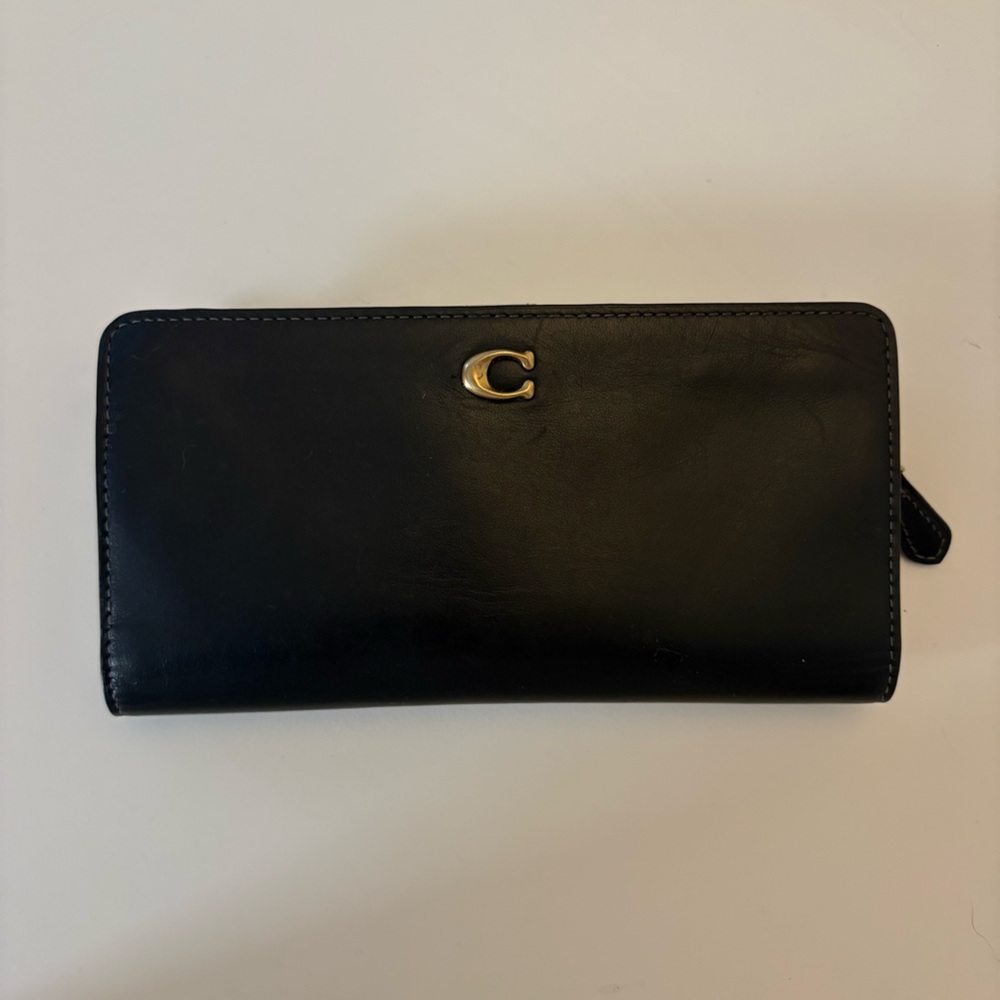 Coach Black Leather Zip Long Wallet with Gold 'C' Emblem